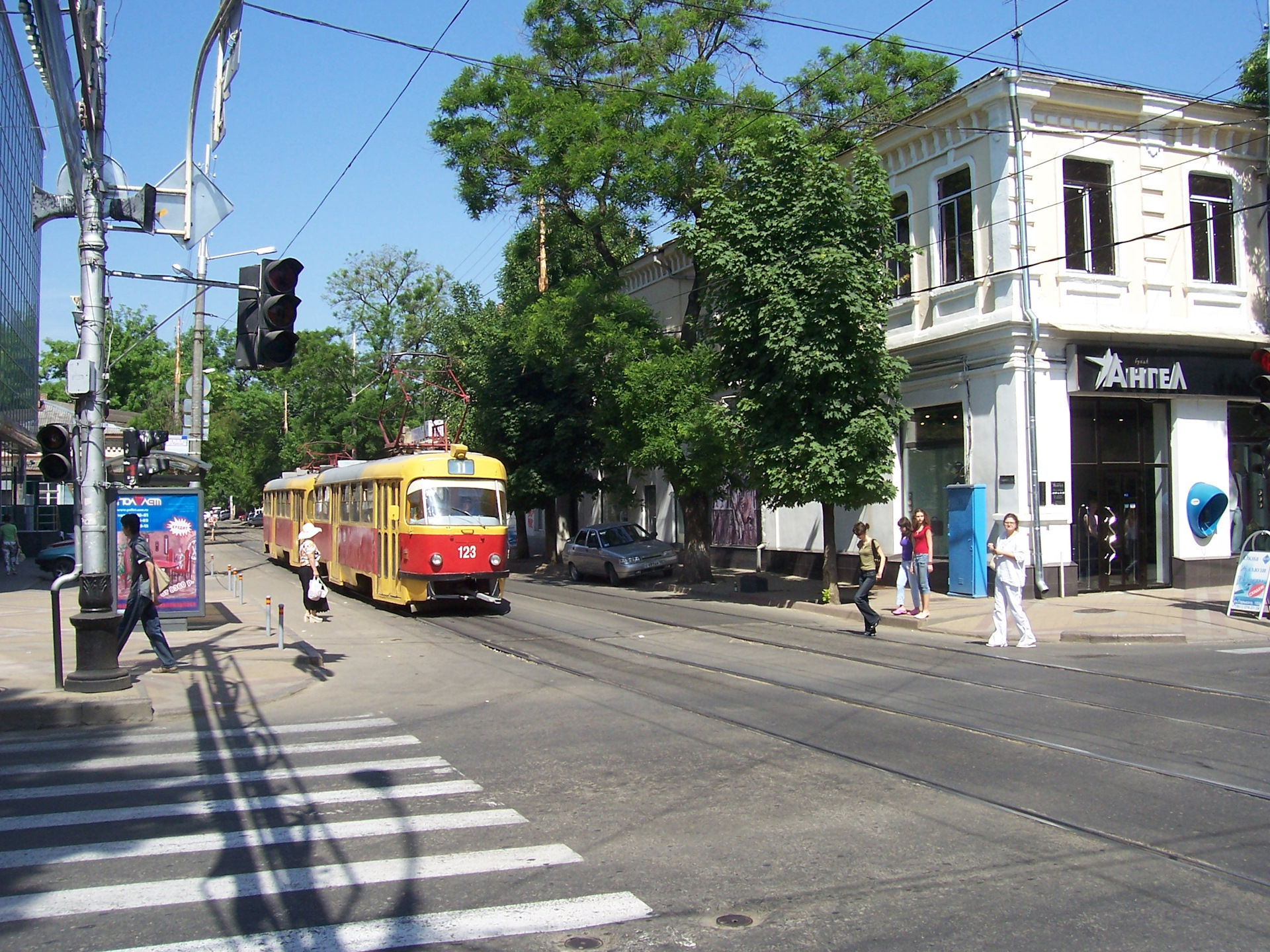 Какого года краснодар. Улицы Краснодара. Краснодар улицы города. Улочки Краснодара. Красивые улицы Краснодара.