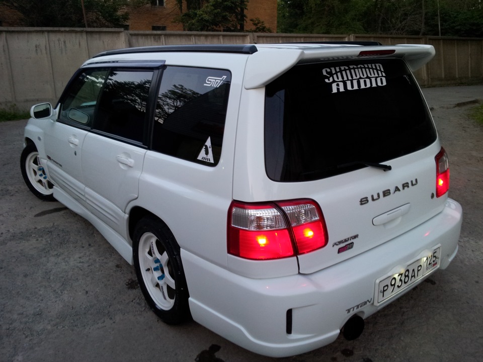 Субару владивосток. Subaru Forester STI 2m. STI 2m Forester sf5. Субару Форестер sf5 STI 2m. Forester SF STI 2m.