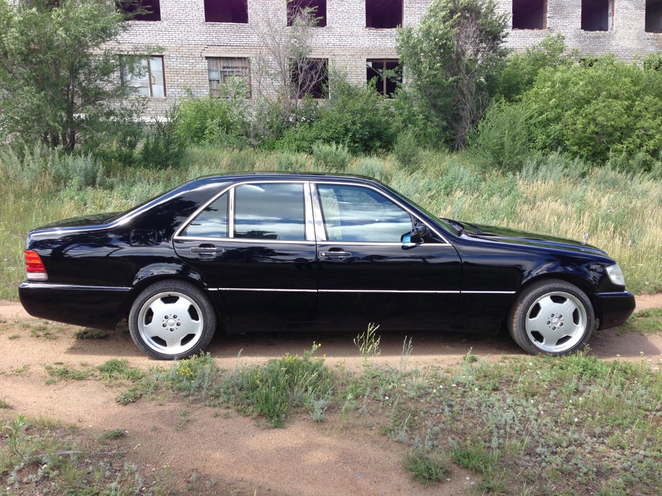 Mercedes w140 на дисках AMG