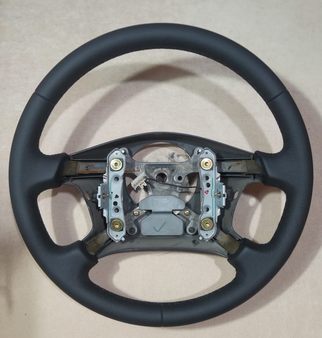 Перешивка руля в итальянскую кожу — Toyota Camry (XV20), 2,2 л, 1997 ...