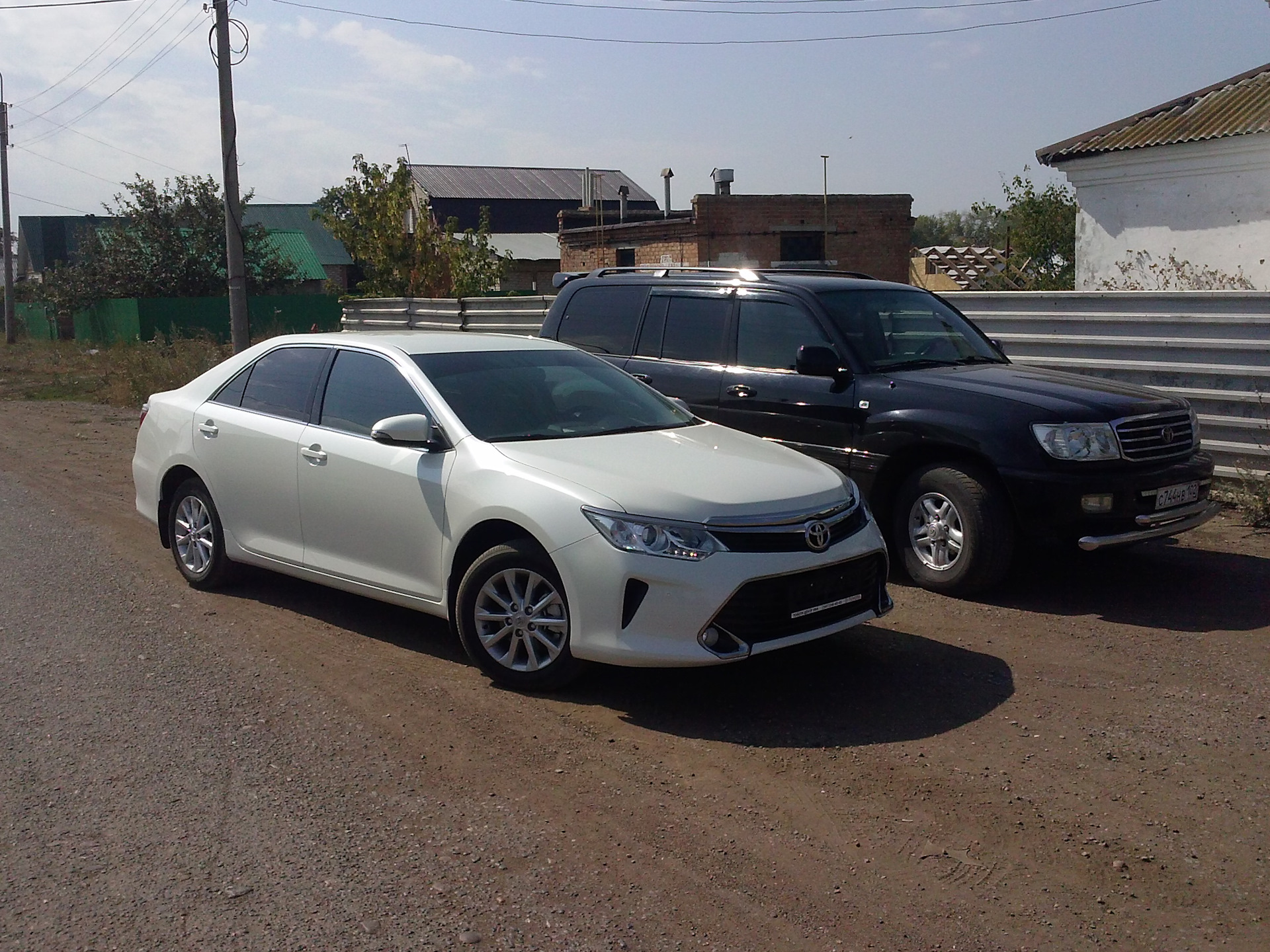 Toyota lexus lx570. ленд крузер 200 и лексус 570. тойота джип 200 новая. тойота ленд крузер 2021. автомобиль ленд крузер 200 новый.