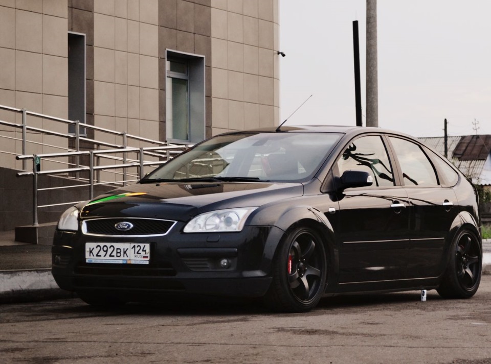 Фф2 дорестайл. Ford Focus 2. Ford Focus 2 хэтчбек. Ford Focus 2 Style. Ford Focus 2 2006 стенс.