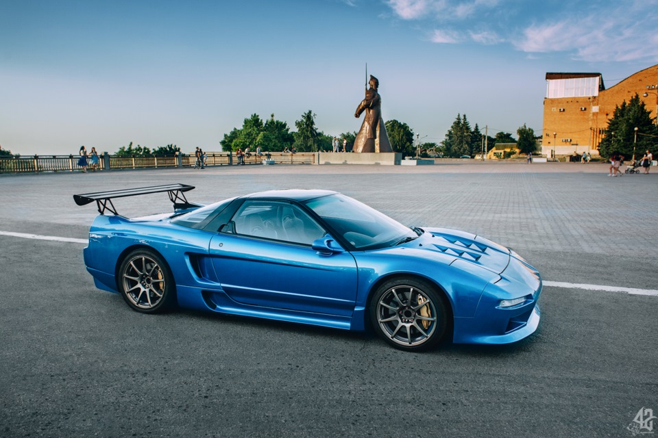 Honda NSX синяя