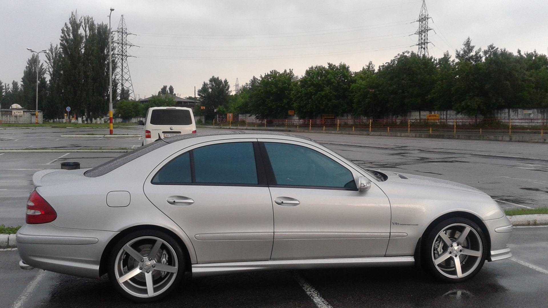 Мерседес е55 амг 210. Диски амг w210. Mercedes-benz e 210 amg. Е 55 амг 210. Мерседес w210 r18.