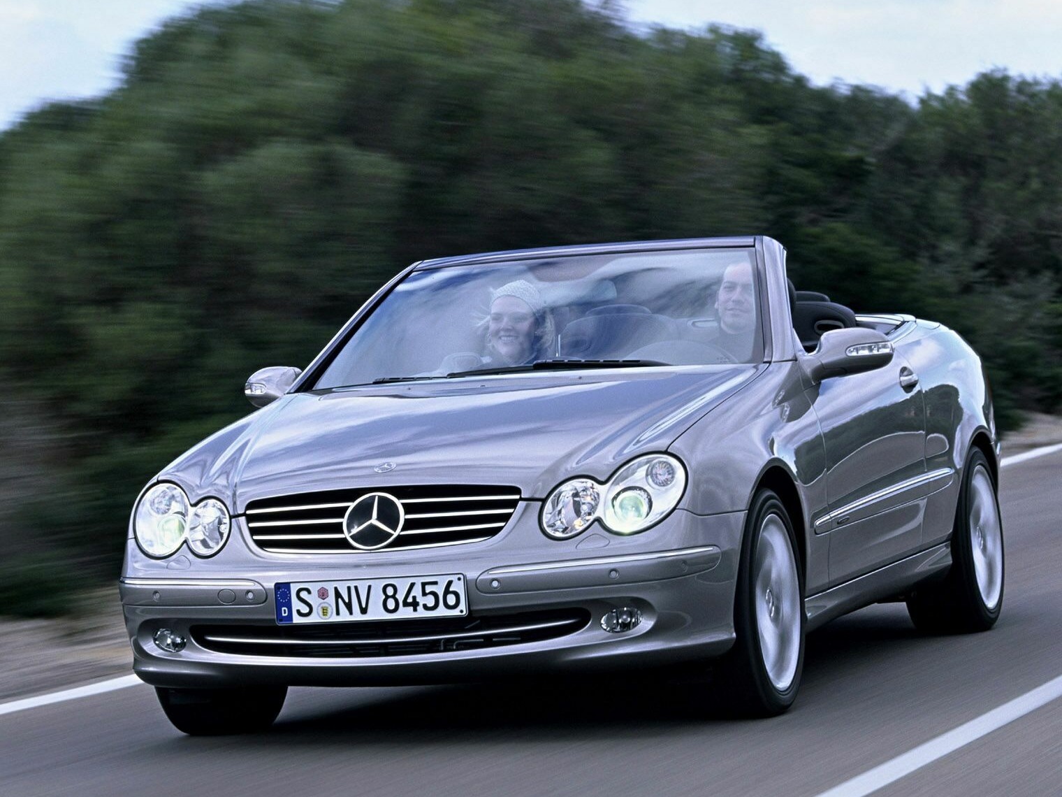 Европа — Mercedes-Benz CLK (W208), 2 л, 2001 года | покупка машины | DRIVE2