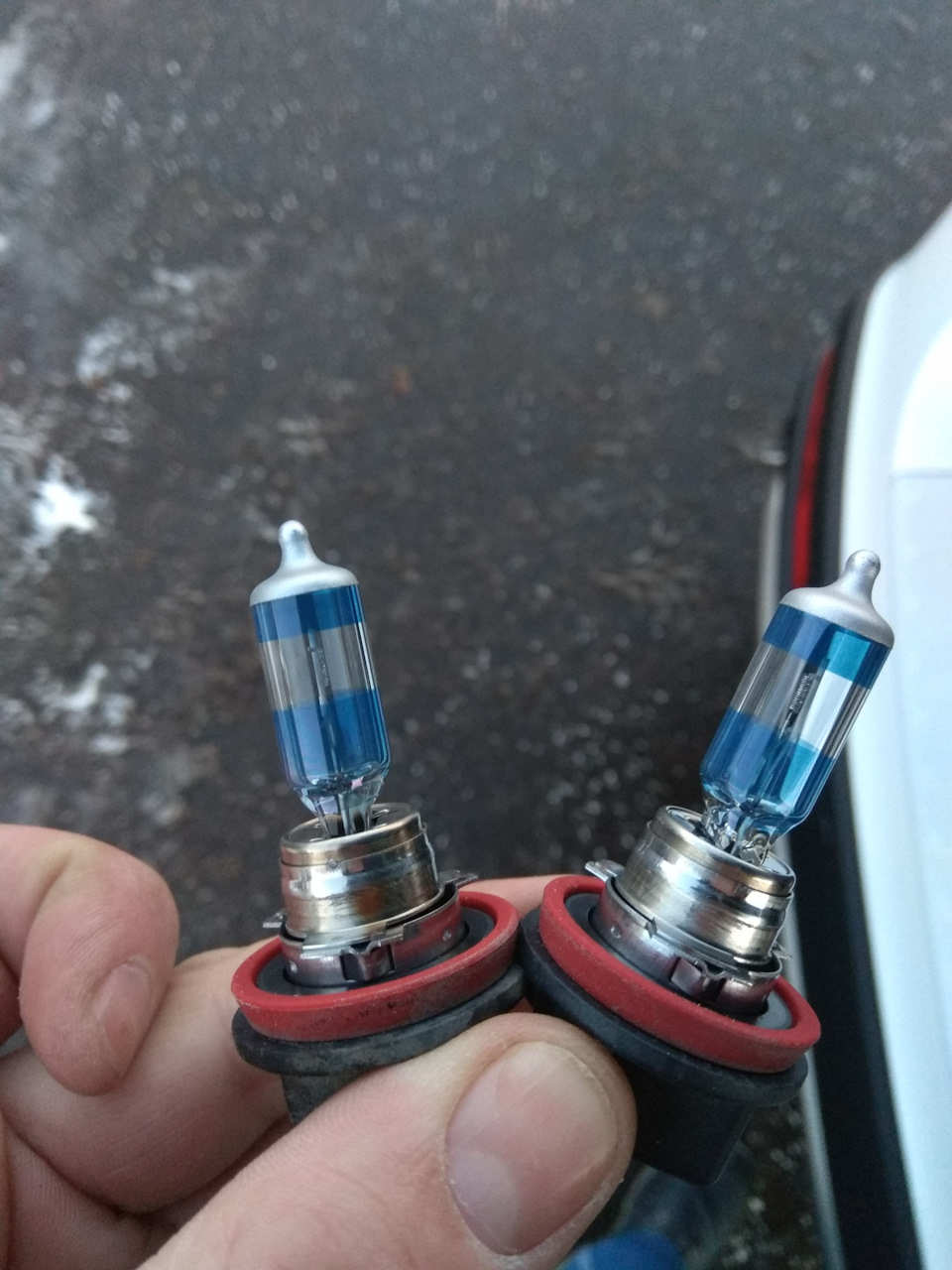 Hyundai Grand Starex 4wd как заменить лампочку ближнего света - YouTube