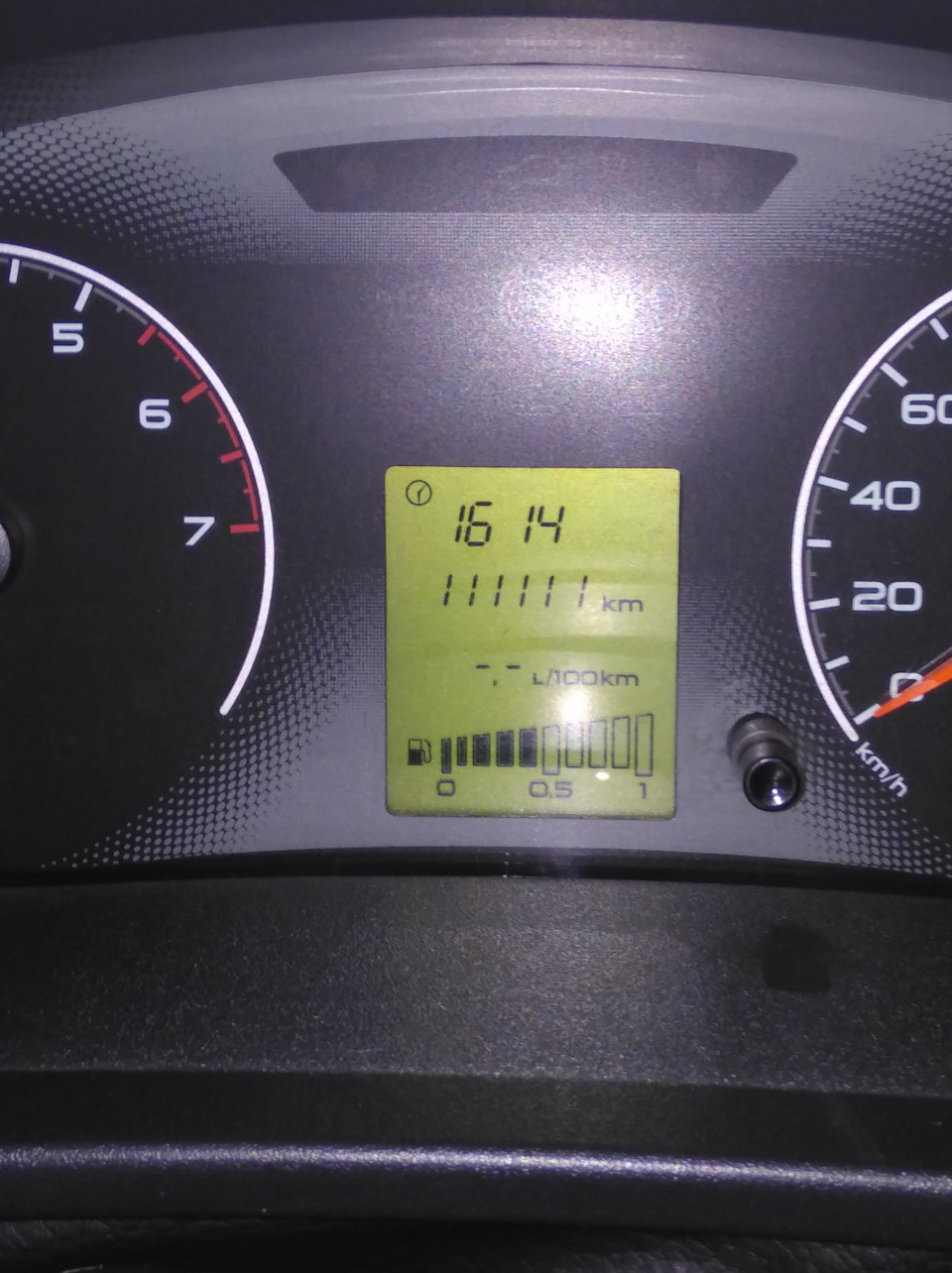 Успел запечатлить — Lada Granta