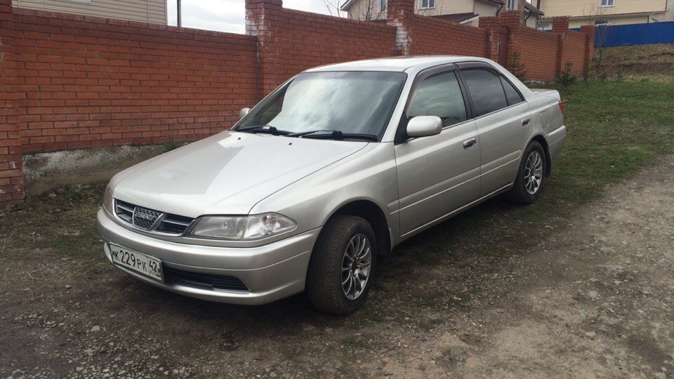 toyota carina 2001