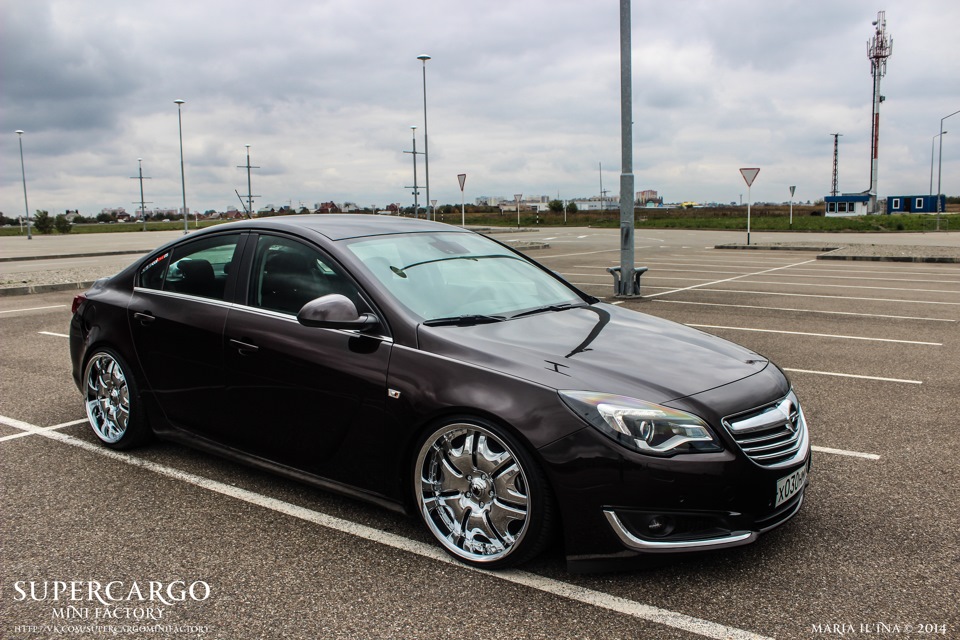 Opel Insignia stance