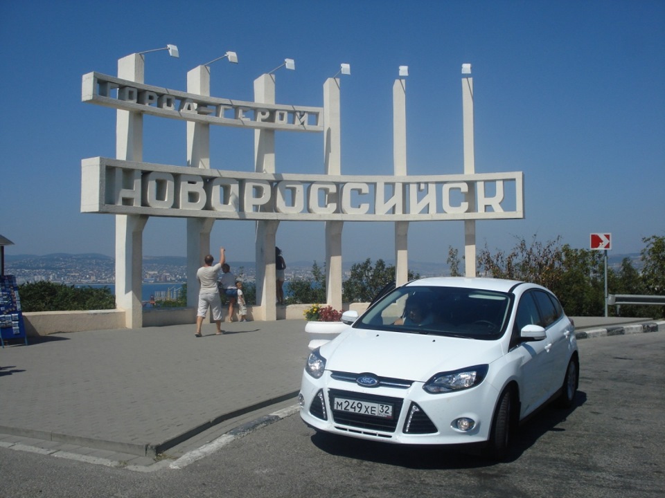 Кабардинка маршрут на машине. Белгород Кабардинка. Брянск Кабардинка. Машина Кабардинка. Электрокары в Кабардинке.