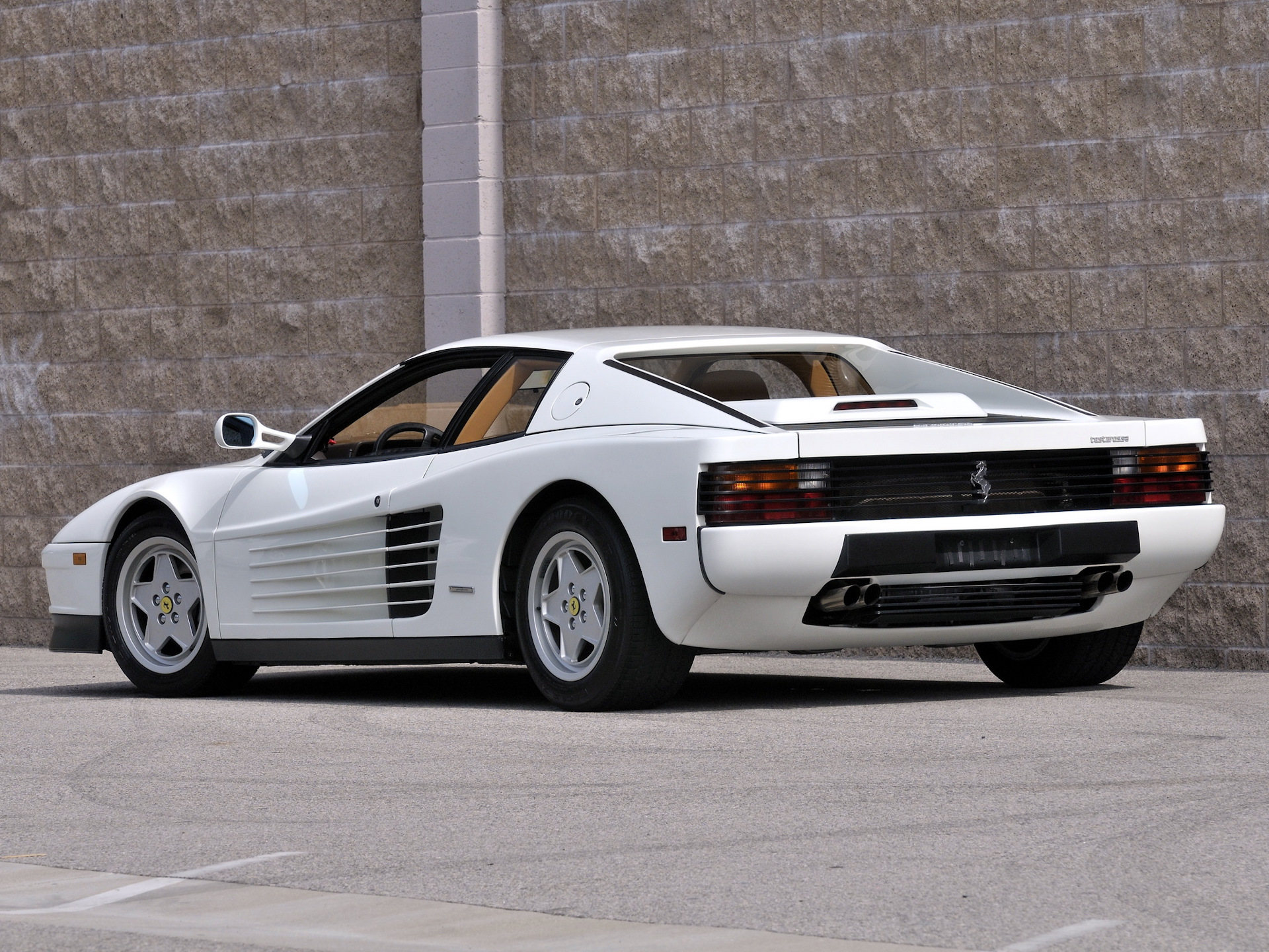 Ferrari Testarossa Black