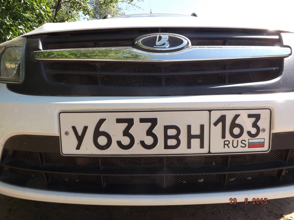 Сетка в решетку радиатора — Lada Гранта Лифтбек (1G), 1,6 л, 2014 года ...