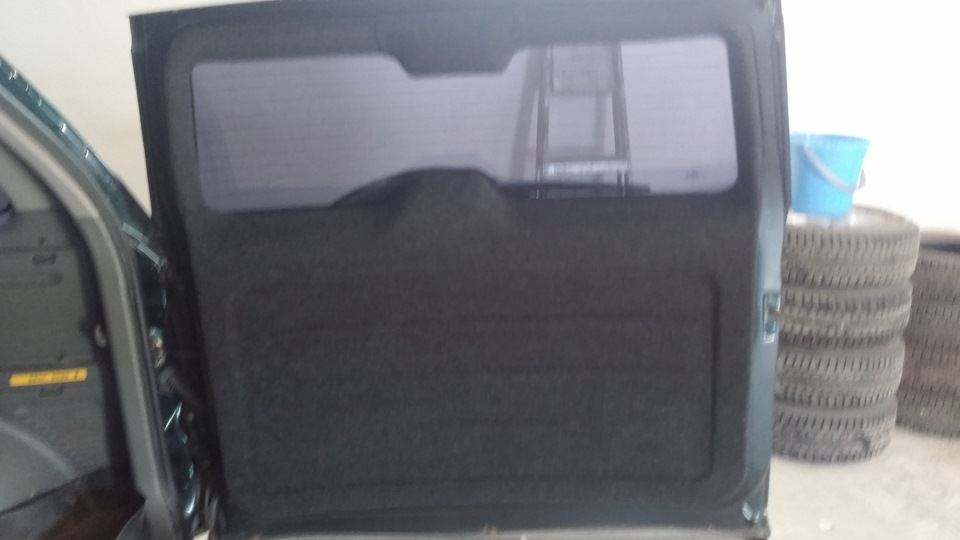 Обтяжка карпетом двери багажника — Chery Tiggo, 2,4 л, 2007 года ...