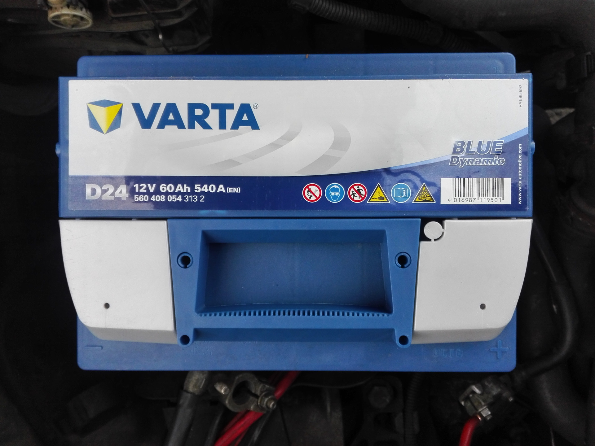 Varta blue dynamic 560 408 054