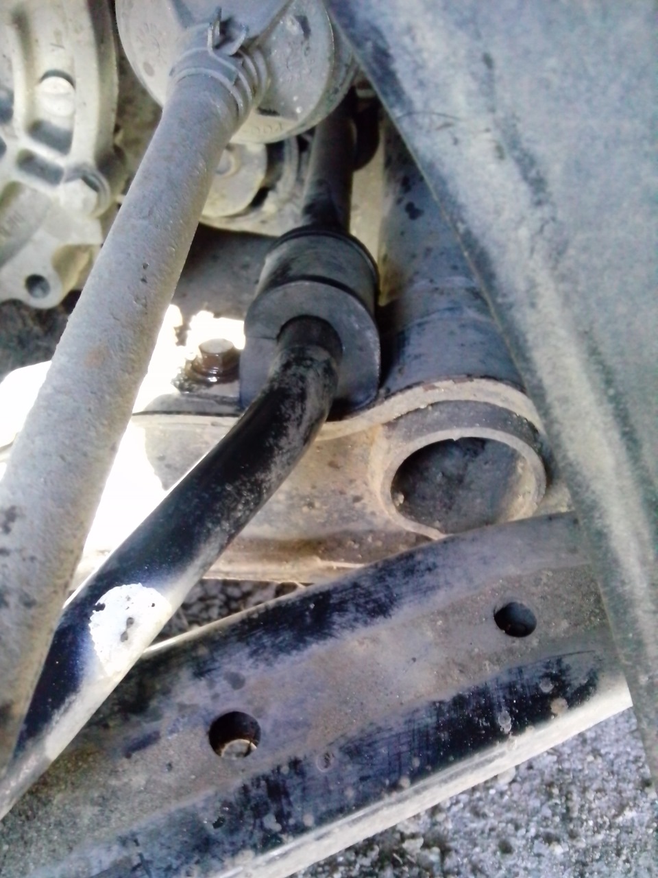 Появился тихий, но не приятный стук. Решил заменить стойки ...