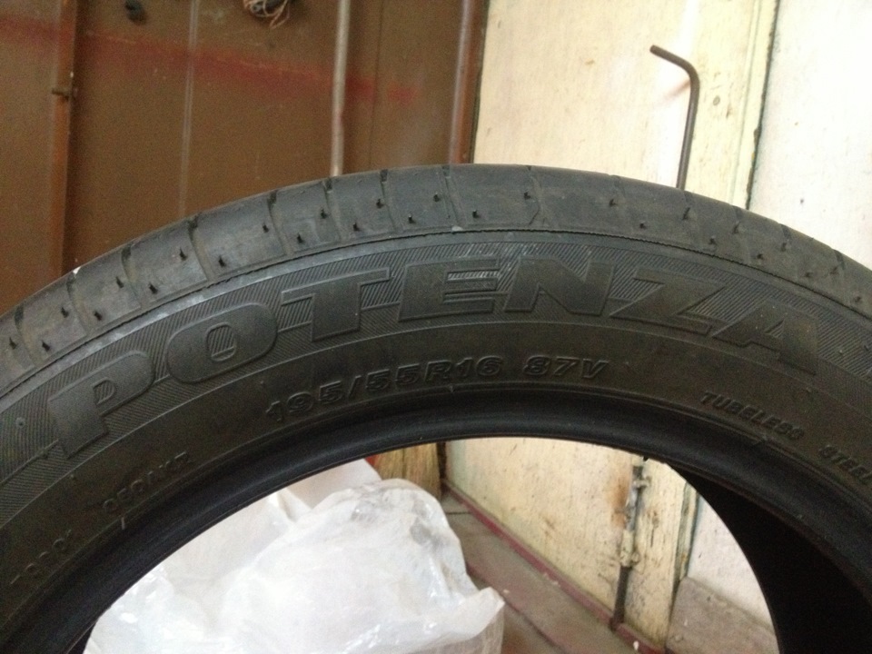 Резина лето — Bridgestone Potenza R16 — Peugeot 208 (1G), 1,2 л, 2013 ...