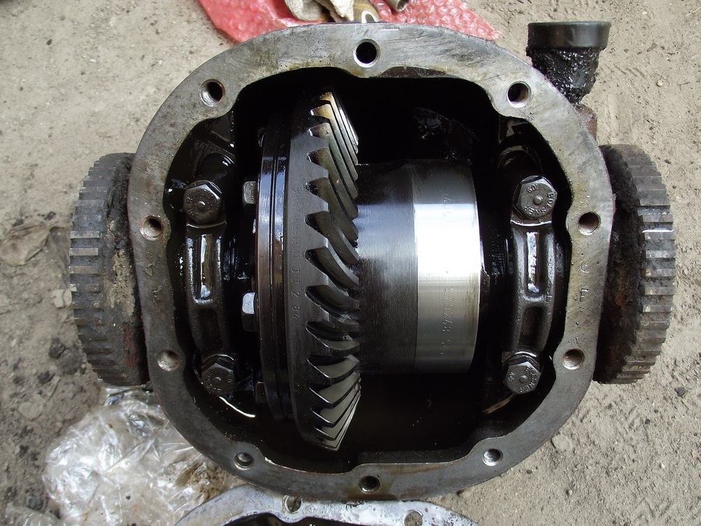 снял крышку — Opel Rekord E