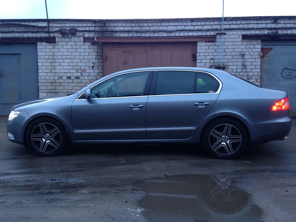 Купить На Авито Спб Шкода Суперб