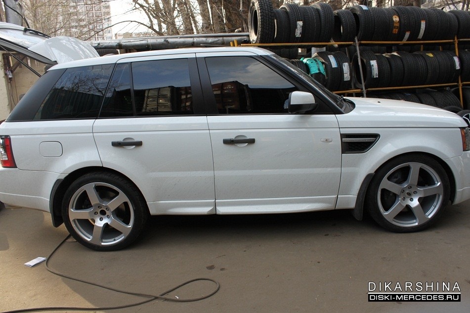 Радиус 22. Rinspeed r22 range Rover Sport. Range Rover l320 диски 22 Sport. Rinspeed r22 range Rover. Диски Рендж Ровер спорт 2008 22 радиус.