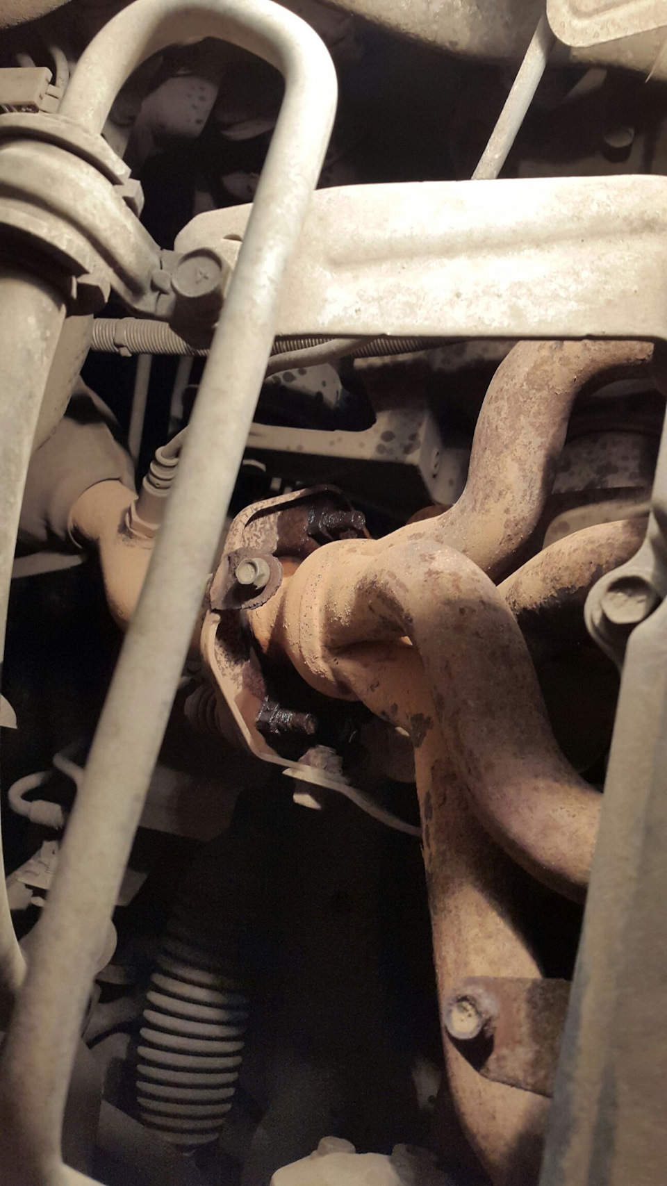 Замена графитового кольца — Mitsubishi Lancer X, 1,6 л, 2012 года ...