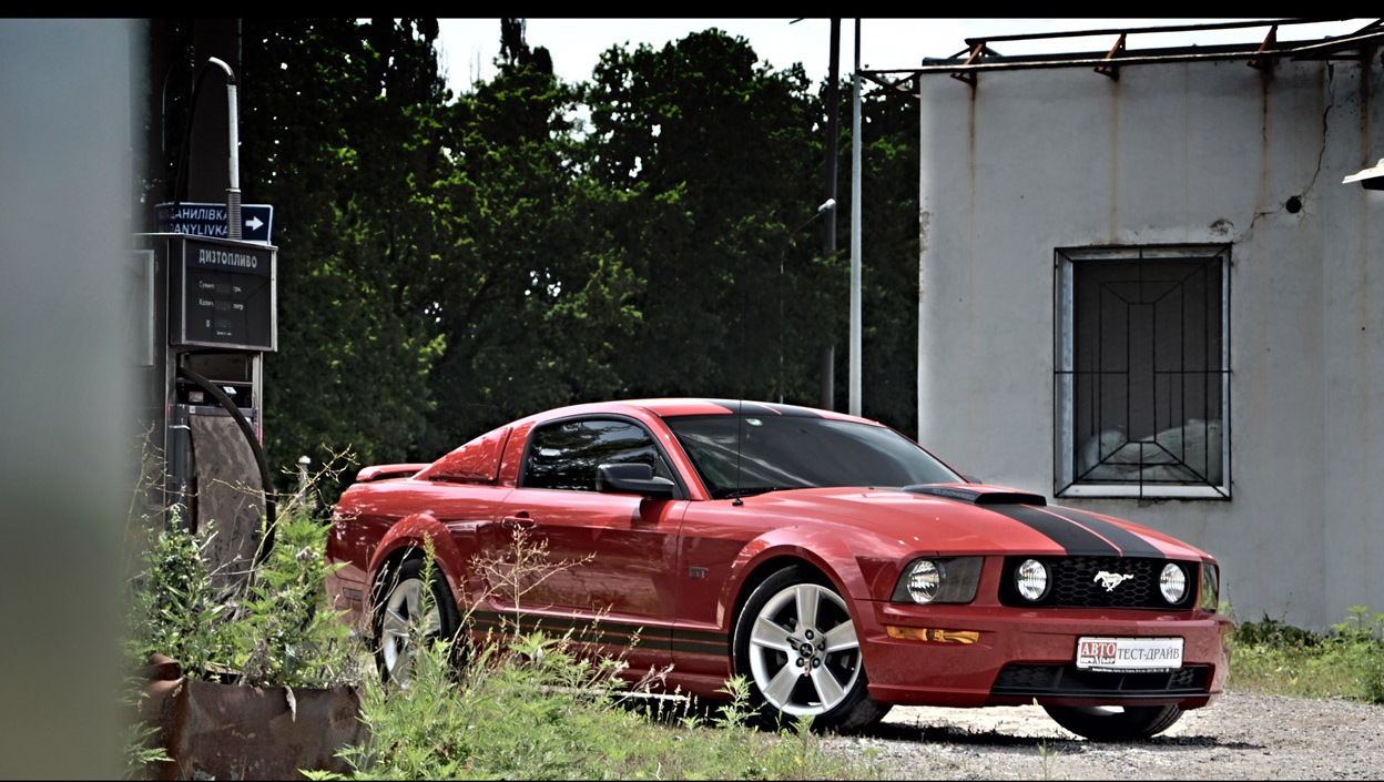 Добавь авто. Ford Mustang r18. Ford Mustang s197 2. Хулиганский фортмустанг драйв. Диска foagioato Форд Мустанг.