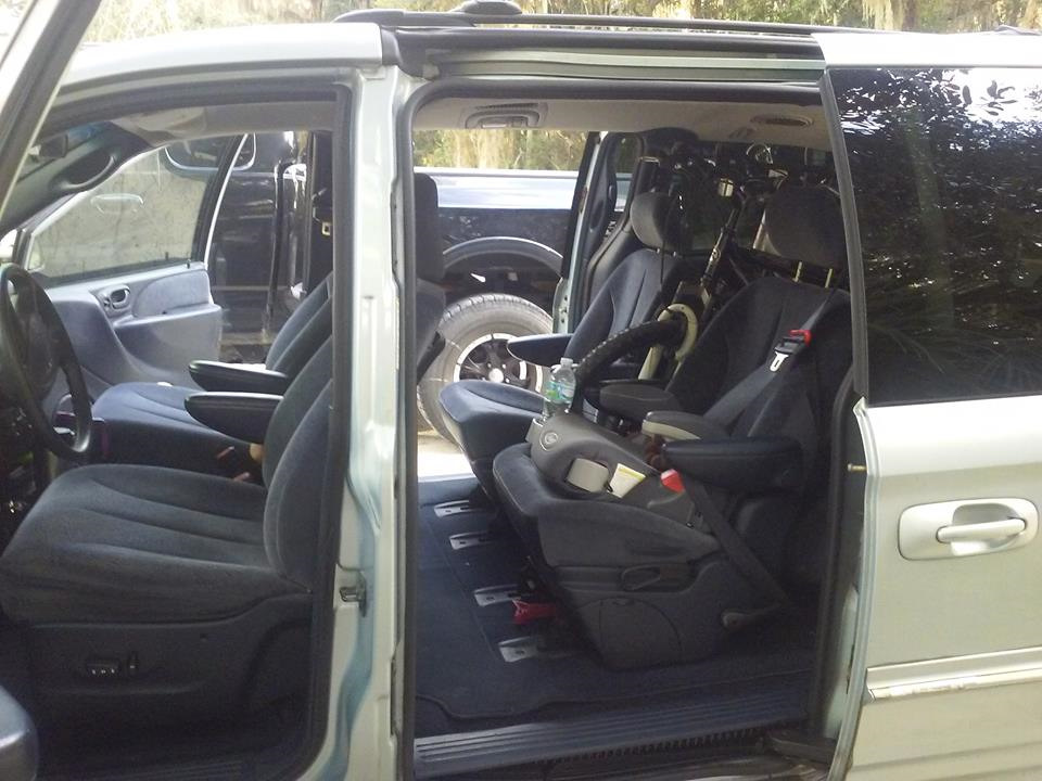 Три байка и 5 свободных мест в салоне! Хоть на край Света! — Chrysler ...