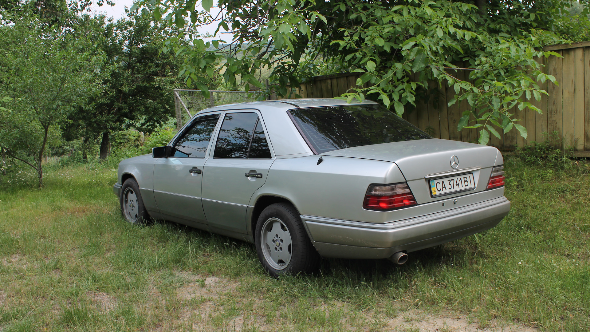 Mercedes-Benz E-class (W124) 2.2 бензиновый 1995 | E220 на DRIVE2