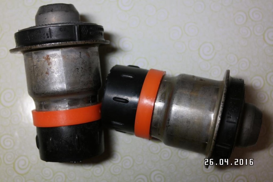 Сайлентблоки подрамника с eBay. — Renault Megane II, 1,6 л, 2006 года ...