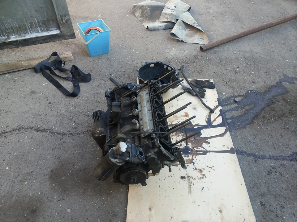 1-й пошел, 2-ой пошел… поршня на выход! — ИЖ Москвич 412, 1,5 л, 1981 ...