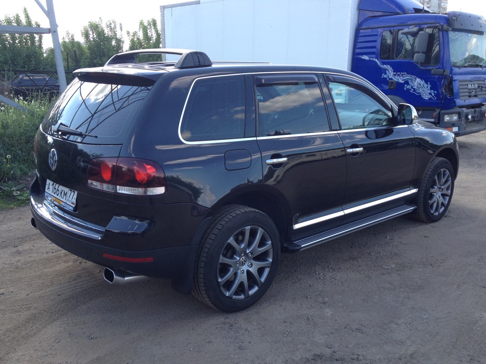 Туарег 3.0 с пробегом. Volkswagen Touareg 2008 с подножками. Диски Terra r19 на Туарег. Volkswagen Touareg 1 черный. Фольксваген Туарег 2007г.