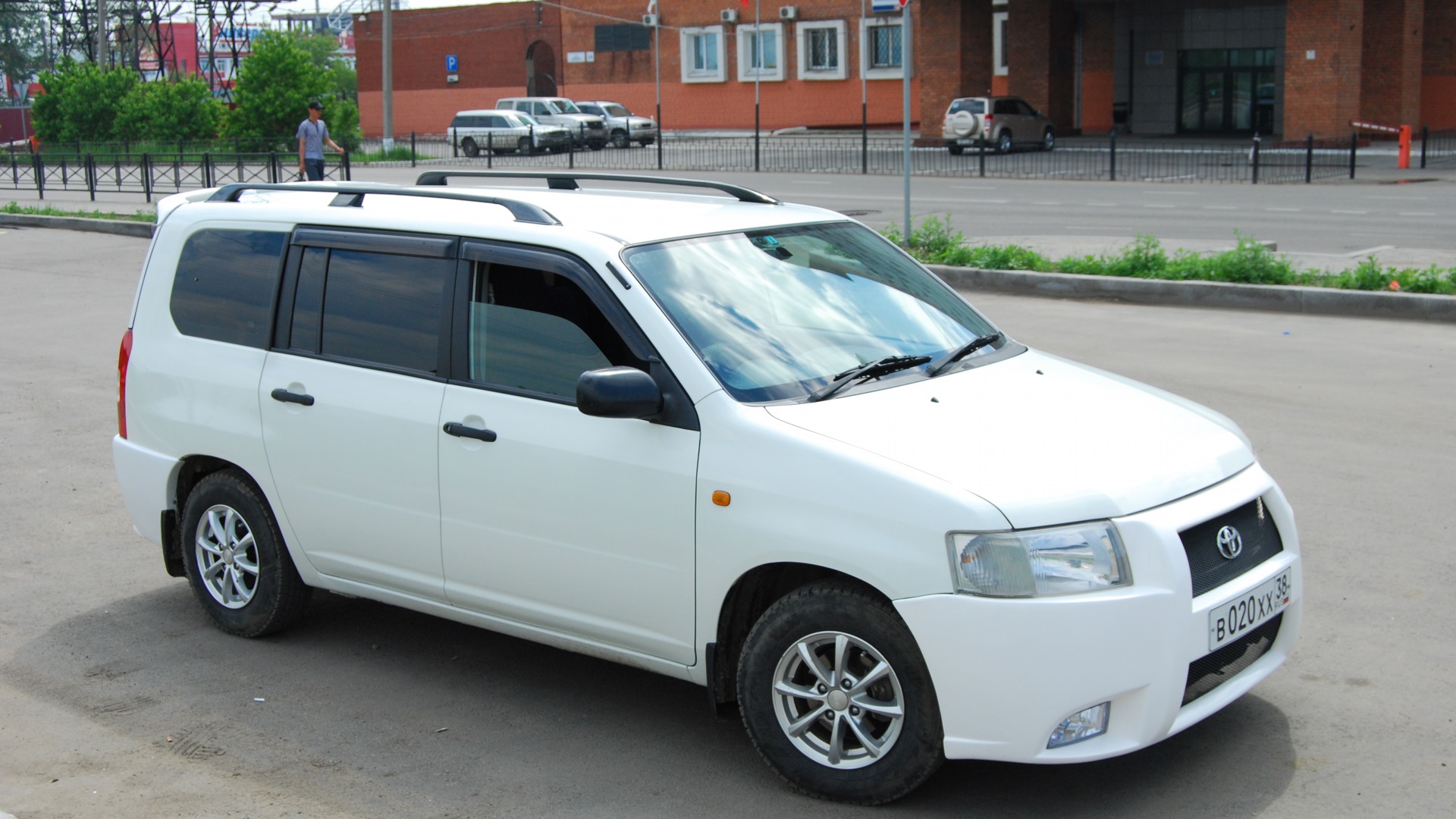 Пробокс суксид. Toyota Probox 2006. Toyota Probox 2013. Рейлинги Toyota Probox. Probox 2002.