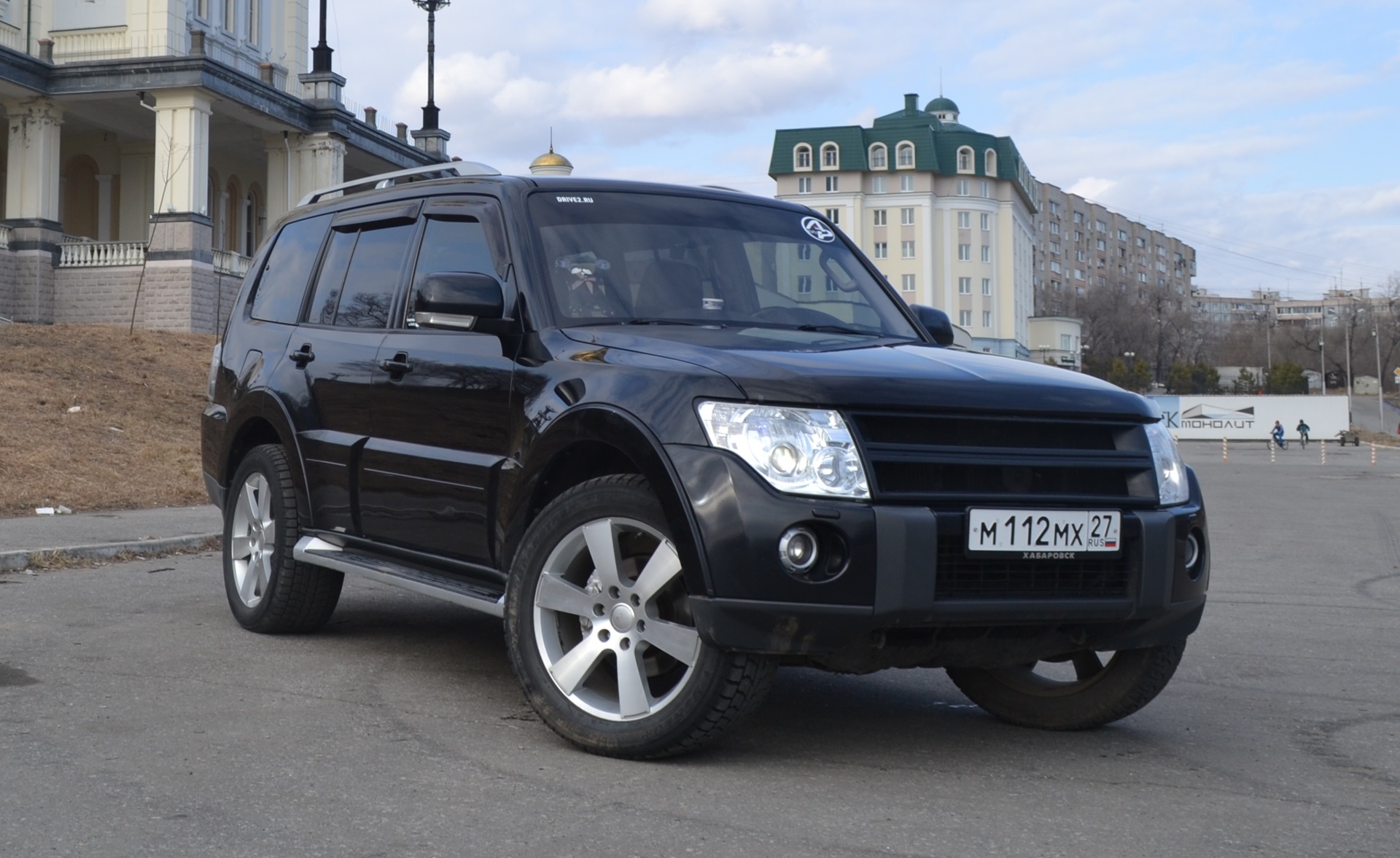 Паджеро 3 4 купить. Мицубиси Паджеро 3.8. Митсубиси Паджеро 4 3.8. Mitsubishi Pajero 4 r20. Mitsubishi Pajero 4 20 колеса.