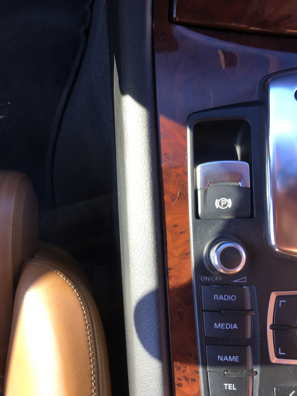 Хром в салон + восстановление фар — Audi A8 (D3), 3 л, 2007 года ...