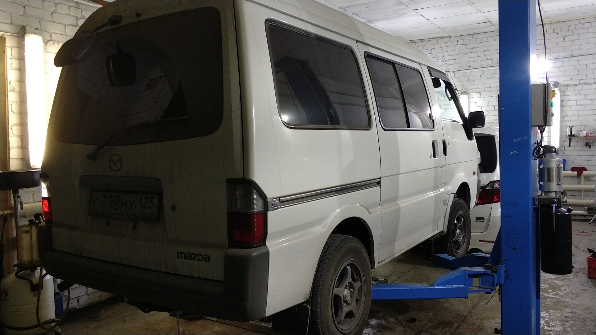 Скрип колеса. — Mazda Bongo VI, 1,8 л, 2013 года | визит на сервис | DRIVE2