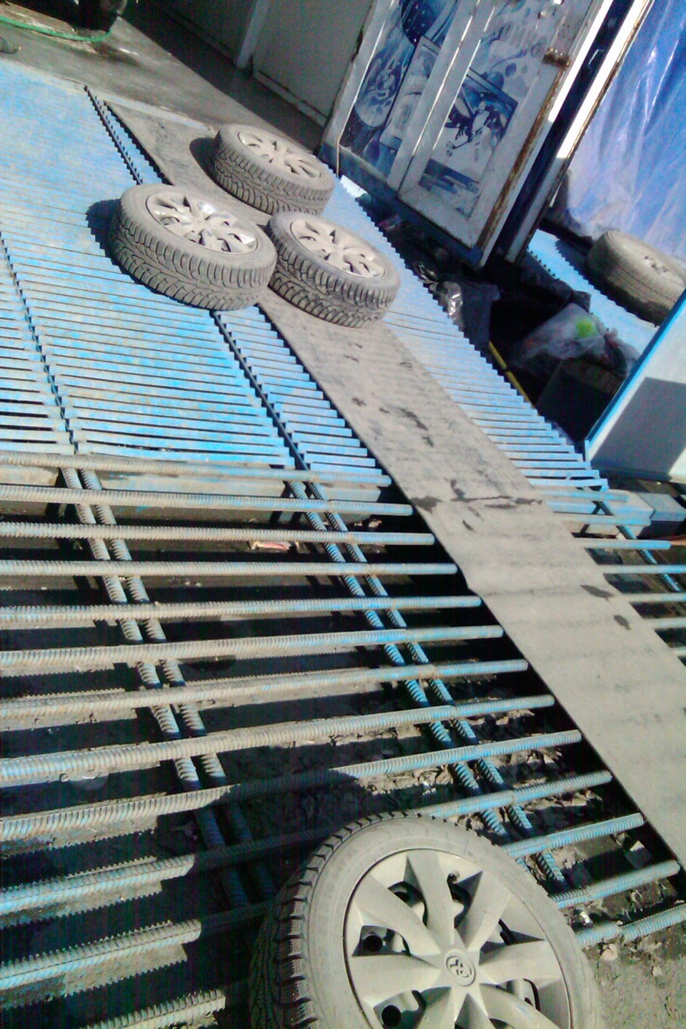 Мойка, шиномонтаж и все такое. — Toyota Avensis II, 1,8 л, 2008 года ...