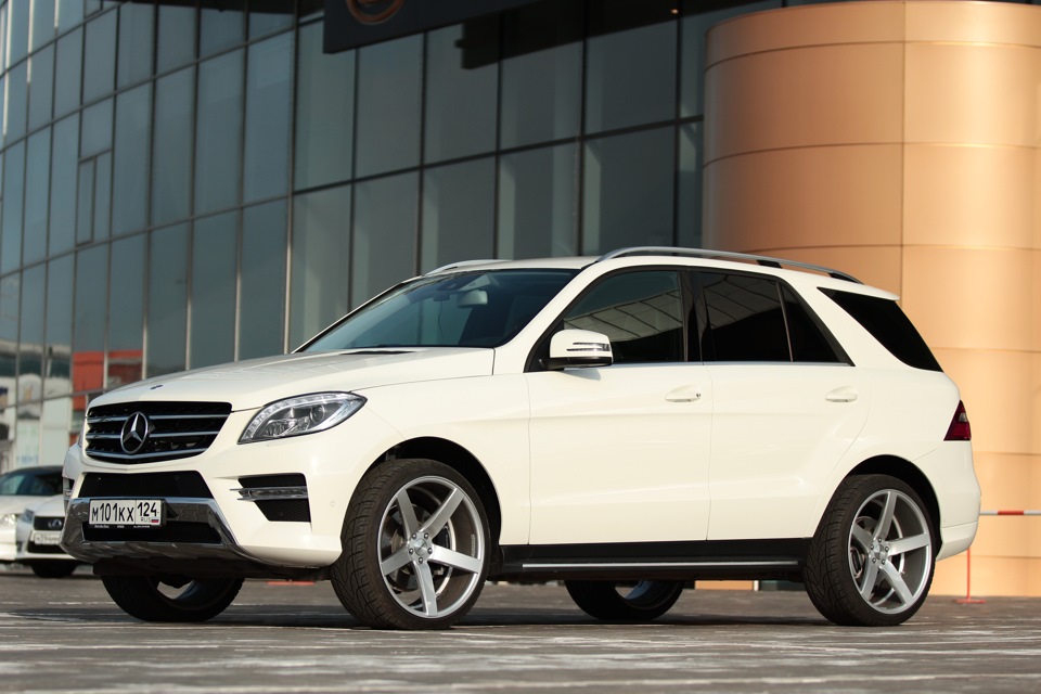 Мл р. R22 на Mercedes ml w166. Mercedes ml r21. Мерседес мл 166 белый. Мерседес ml 350 r20.