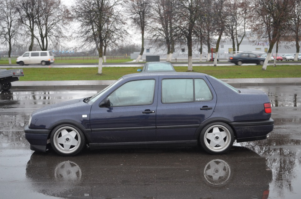 VW Vento колеса r17