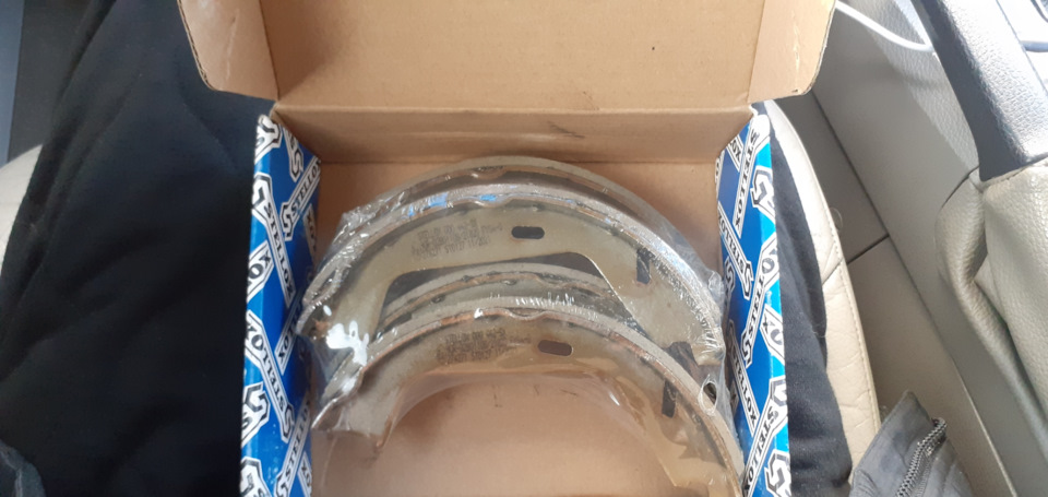 Замена: передние пружины, внешний левый пыльник ШРУСа, передние стойки ...