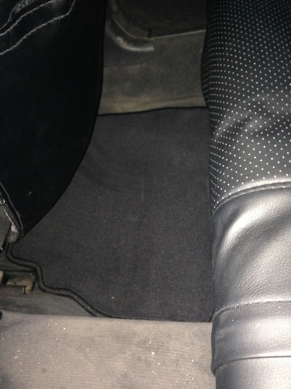 Коврики W210 — Mercedes-Benz E-Class (W210), 2,3 л, 1996 года ...