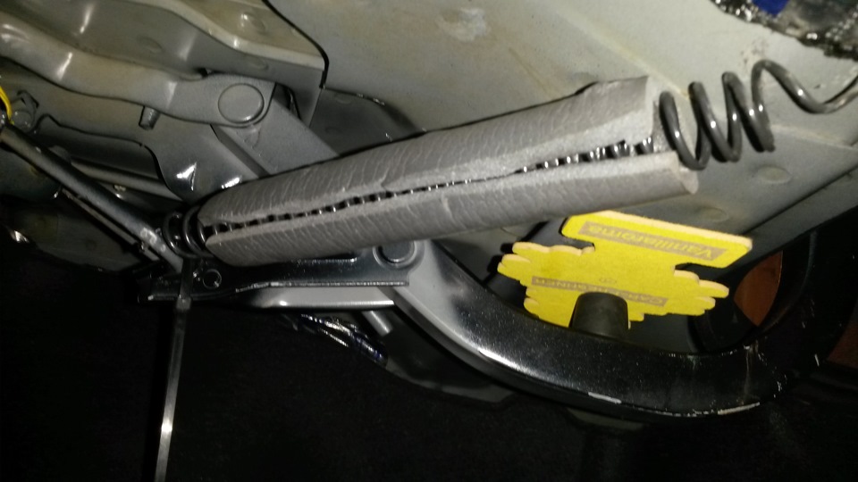 Пружина для полного открывания крышки багажника — Chevrolet Cruze (1G ...