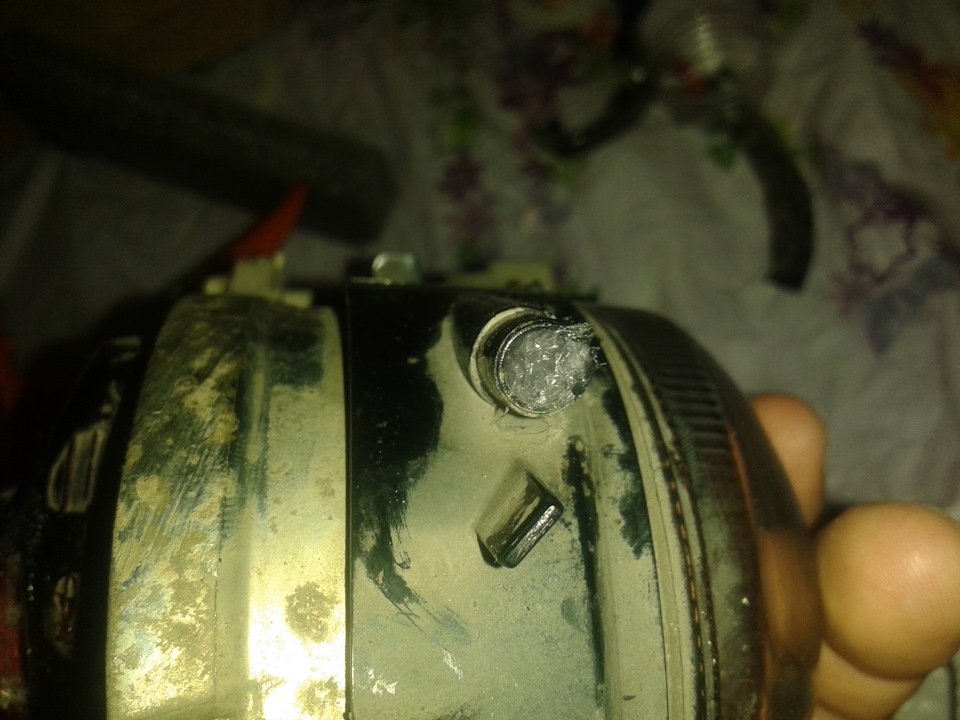 Конденсат в противотуманных фарах — BMW 5 series (E39), 2,2 л, 2002 ...