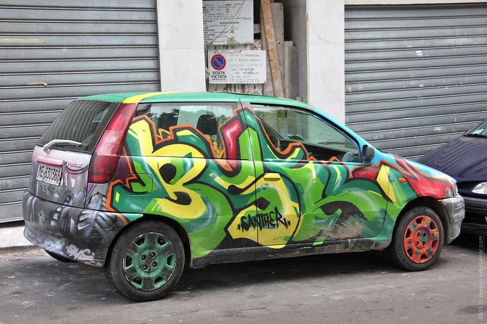 Разрисовать разбор. Разрисованные авто. Машина "граффити". Изрисованная машина. Разукрашивать машины.