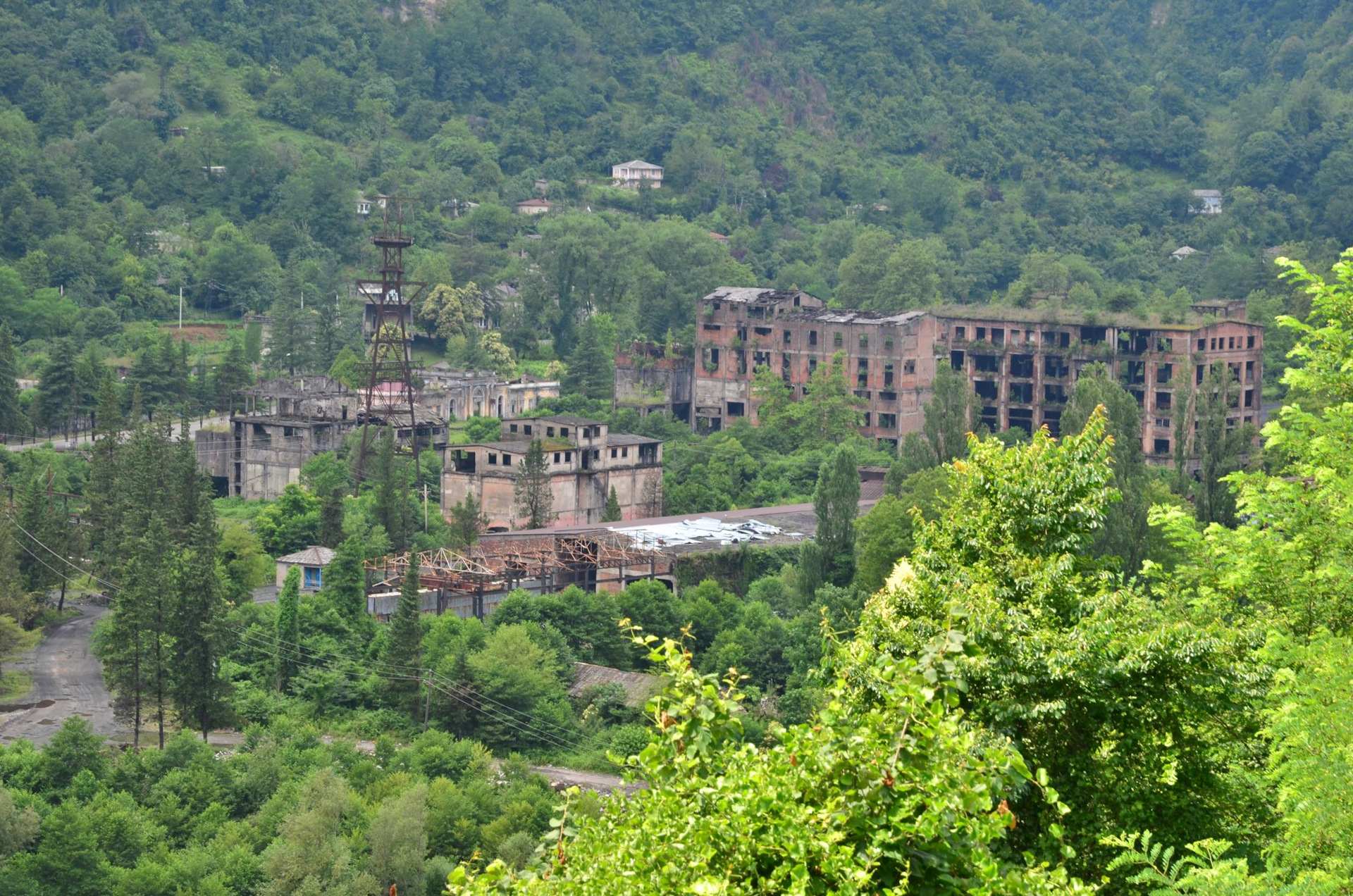 Ткуарчал абхазия заброшенный город фото