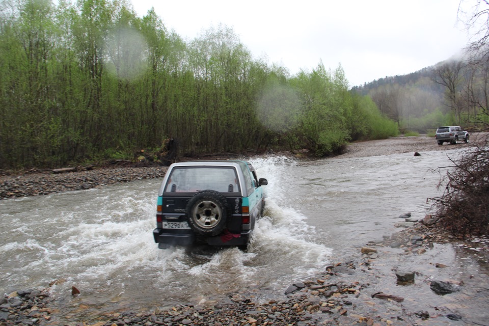 Дика речка. Дикая речка Иркутск. Магазин Дикая речка в Иркутске. Daihatsu Rocky 2.2 с прицепом. Дикая речка каталог товаров.