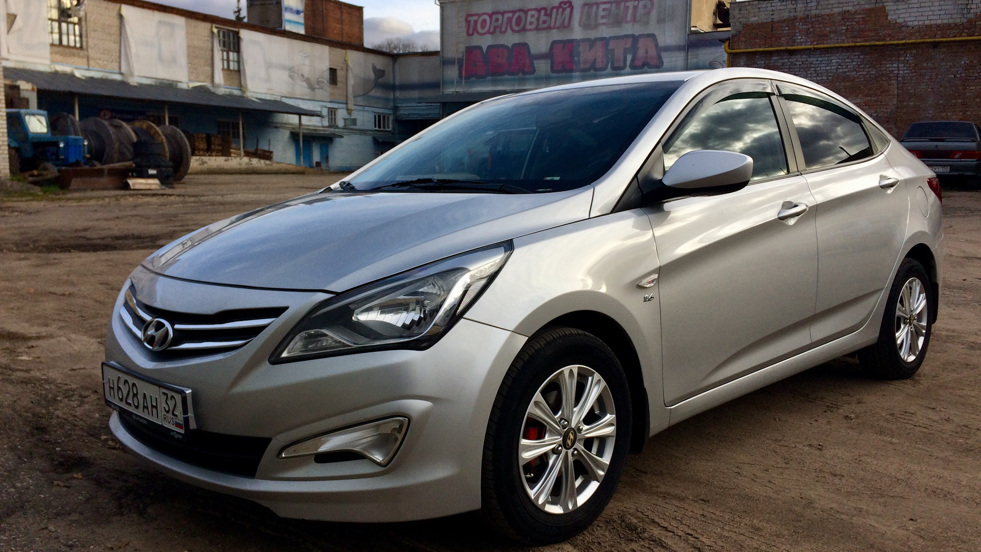 Hyundai Solaris 1.6 бензиновый 2015 | *Почти Honda* на DRIVE2