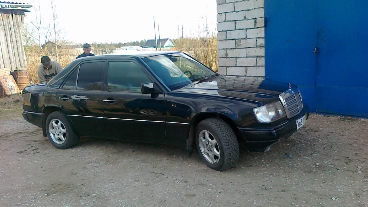 Mercedes-Benz E-class (W124) 3.0 бензиновый 1991 | 300Е-24 на DRIVE2