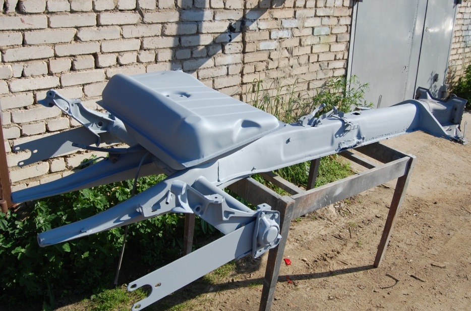 Пескоструй рамы. Отпескоструить раму грузовика мерседес. Пескоструй кузова автомобиля. Рама автомобиля из нержавейки. Prado 120 пескоструй рамы.