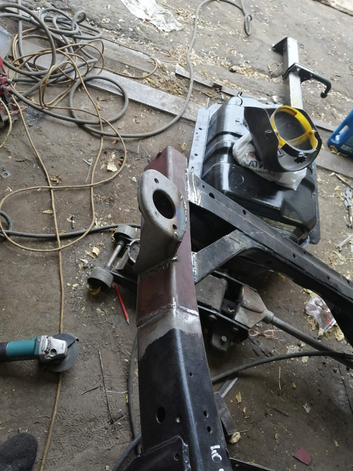 продольная тяга нового образца — УАЗ 3909, 2,9 л, 2001 года | запчасти ...