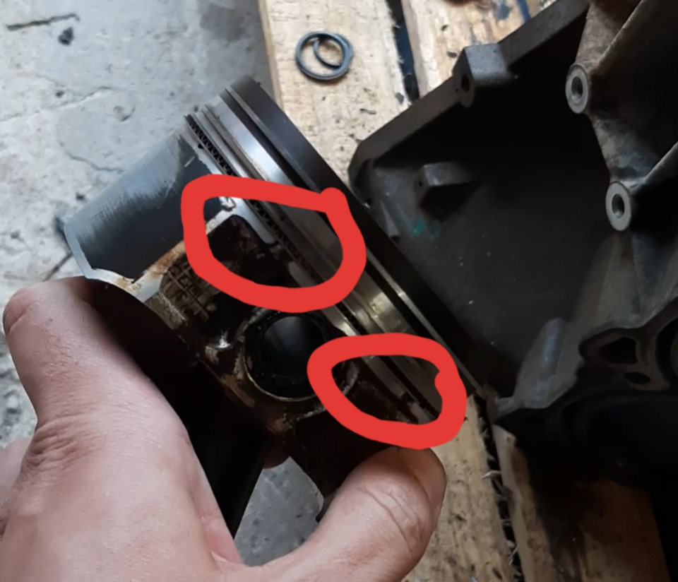 Поршни — Mitsubishi Lancer IX, 1,6 л., 2005 года | запчасти | DRIVE2