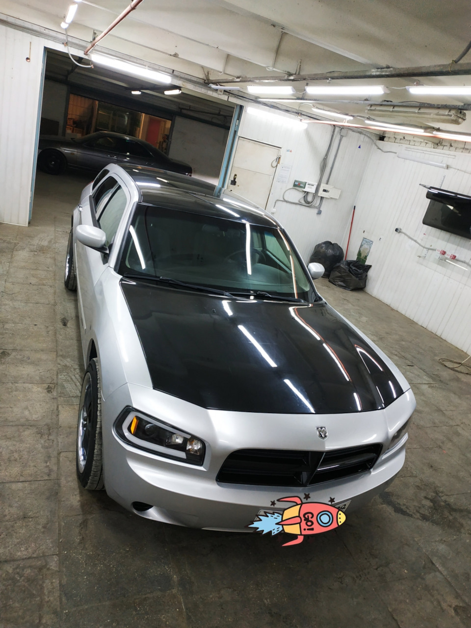 Пленка на крышу — Dodge Magnum, 6,1 л, 2005 года | стайлинг | DRIVE2